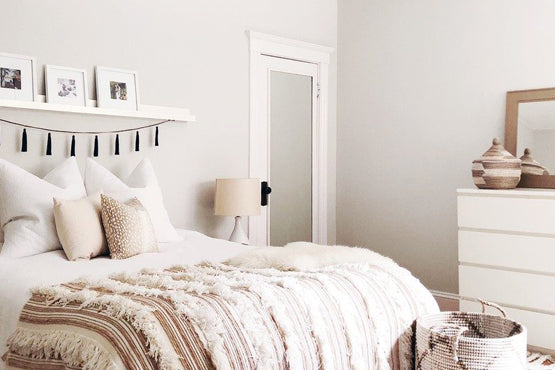 Should You Have Shelves Above Your Bed?