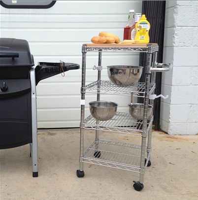 Take It Outside: Outdoor Kitchen Ideas