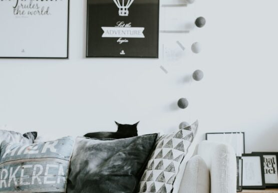 create gallery wall in home