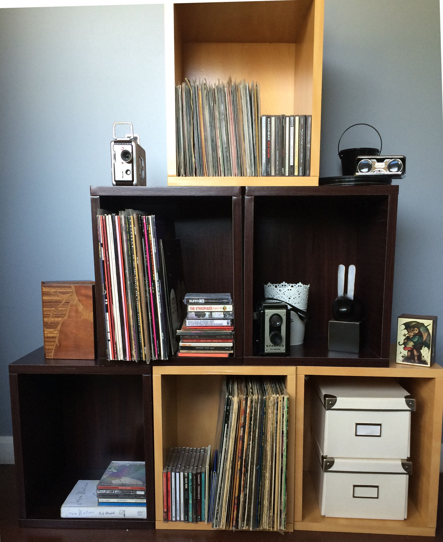 vinyl record storage
