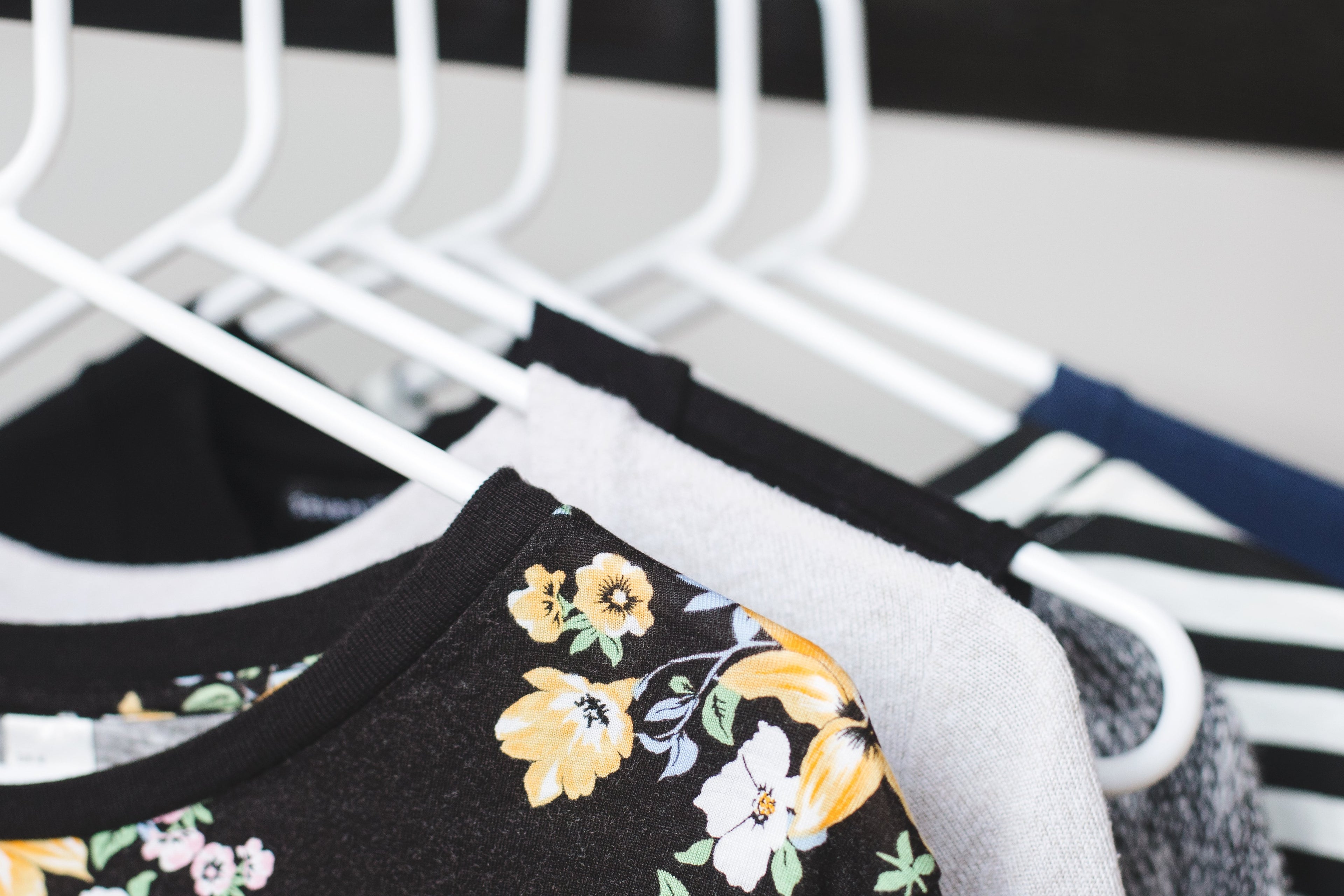 signs that it's time to clean out your closet